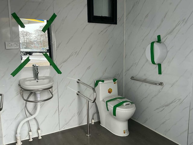 2025 sanitair unit toilet en wasbak minder validen sanitairunit - afbeelding 1 van  6