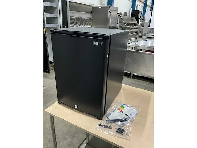 2025 saro mb 40u minibar - afbeelding 2 van  7