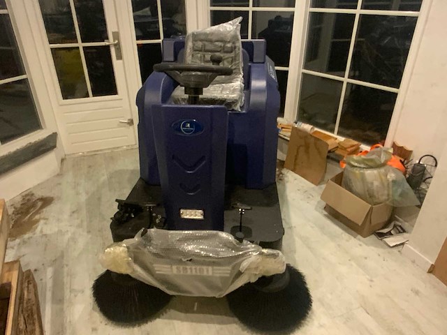 2025 sauber germany sweeper sb1101 zelfrijdende veegmachine - afbeelding 10 van  16