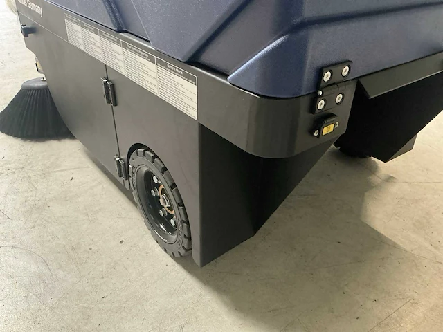 2025 sauber sb1101 zelfrijdende veegmachine - afbeelding 9 van  23