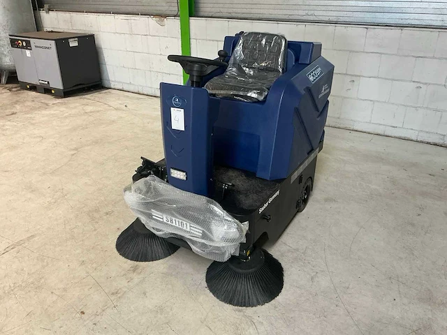 2025 sauber sb1101 zelfrijdende veegmachine - afbeelding 1 van  23