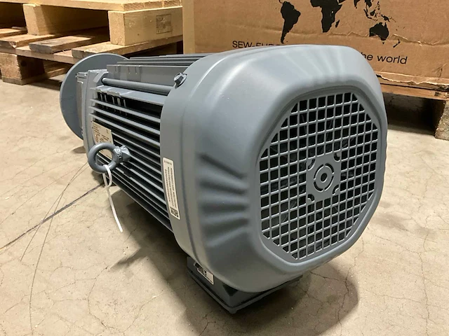 2025 sew-eurodrive rf47 drn132s2/ln 5,5kw reductiemotor - afbeelding 4 van  5