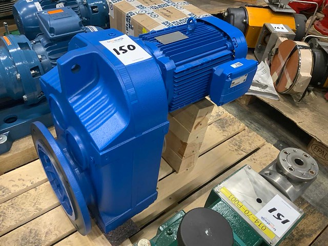 2025 sew platte tandwielmotor - afbeelding 1 van  5