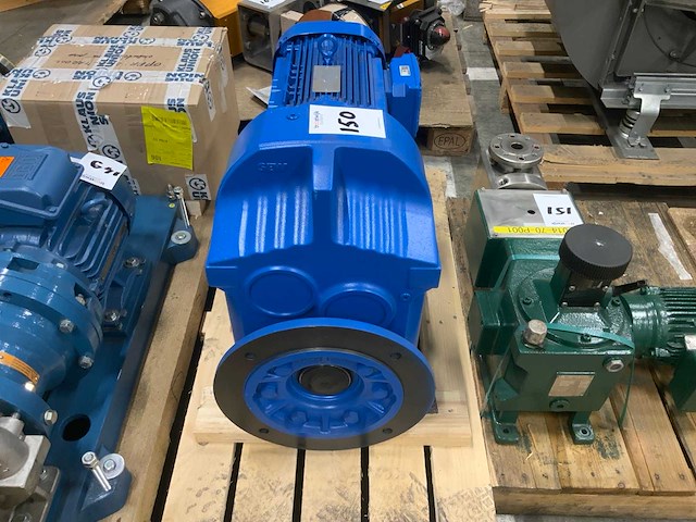 2025 sew platte tandwielmotor - afbeelding 2 van  5