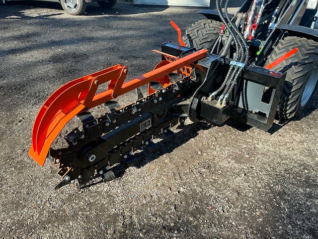 2025 skid sfeer trencher d39 ketting sleuvenfrees - afbeelding 1 van  11