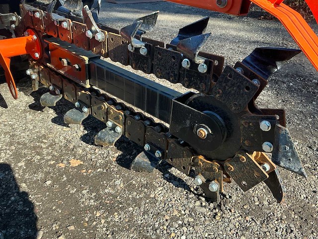 2025 skid sfeer trencher d39 ketting sleuvenfrees - afbeelding 9 van  11