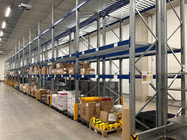 2025 ssi schäfer pallet racking - afbeelding 1 van  7