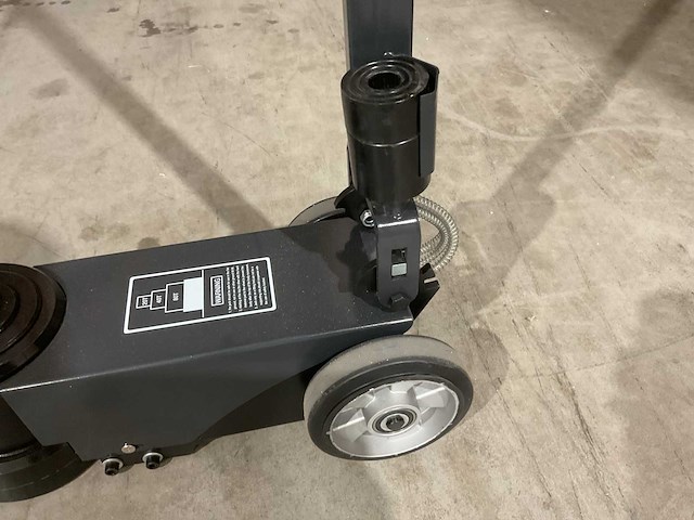 2025 stahlgruppe sghj50t garagekrik - afbeelding 7 van  8