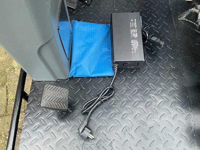 2025 stahlwelle e-800sw zelfrijdende veegmachine - afbeelding 18 van  22