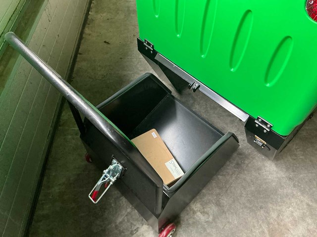 2025 stahlwerk sw1250 zelfrijdende veegmachine - afbeelding 8 van  16