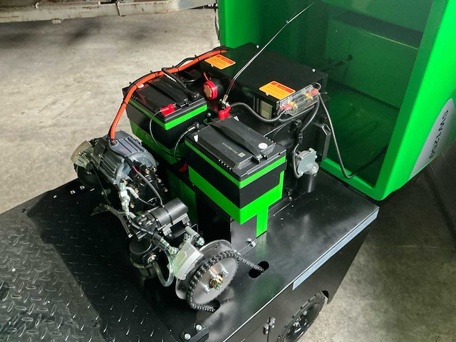 2025 stahlwerk sw1250 zelfrijdende veegmachine - afbeelding 12 van  16