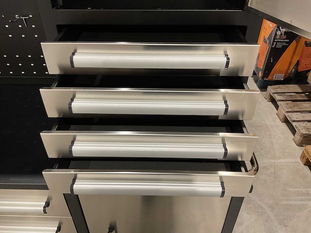 2025 stahlworks 7-18-01c rvs / zilver handvat gereedschapkast verrijdbaar - afbeelding 16 van  19