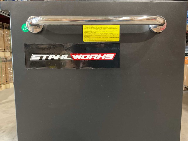 2025 stahlworks 7-18-01c zwart / zilver handvat gereedschapkast verrijdbaar - afbeelding 7 van  16