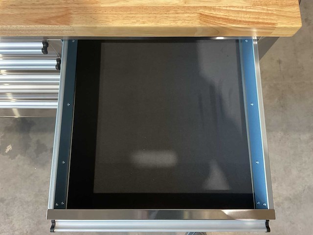 2025 stahlworks deluxe rvs 72 inch high 15 laden werkbank - afbeelding 18 van  19