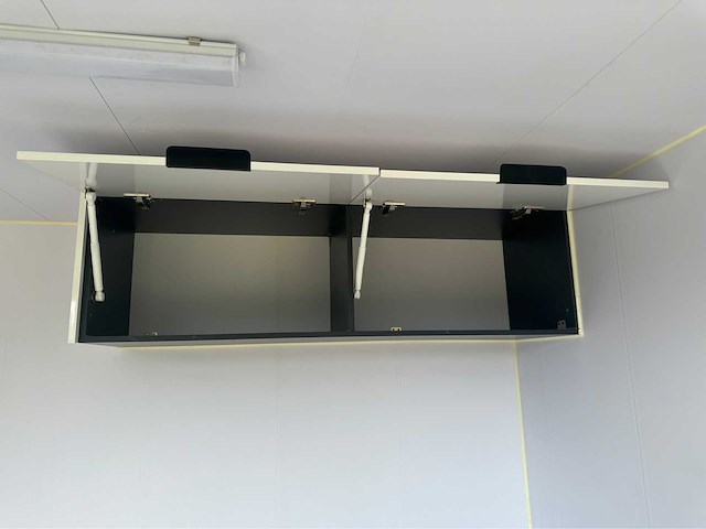 2025 stahlworks eco 5000 a wit tiny house / atelier / kantoor met badkamer rechts en hoekkeuken - afbeelding 5 van  24