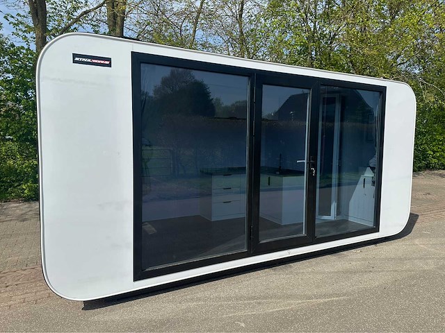 2025 stahlworks eco 5000 a wit tiny house / atelier / kantoor met badkamer rechts en hoekkeuken - afbeelding 12 van  24