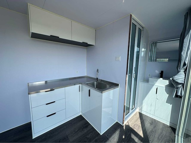 2025 stahlworks eco 5000 a wit tiny house / atelier / kantoor met badkamer rechts en hoekkeuken - afbeelding 24 van  24