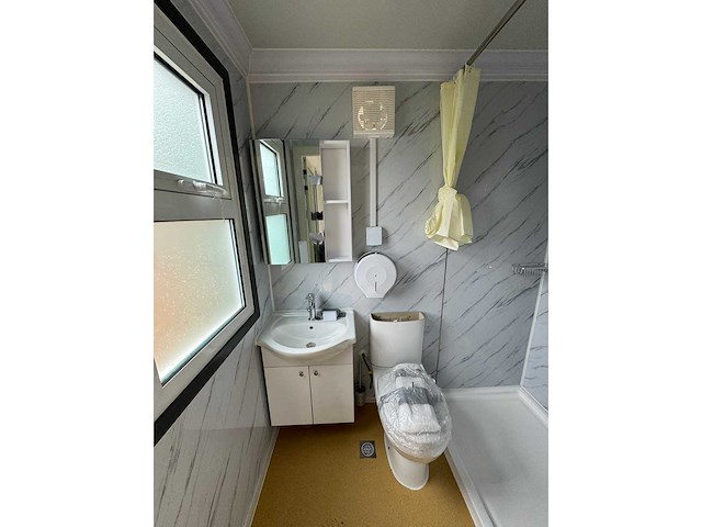 2025 stahlworks type d wit inclusief badkamer en keuken mobiele woonunit / tiny house - afbeelding 16 van  17