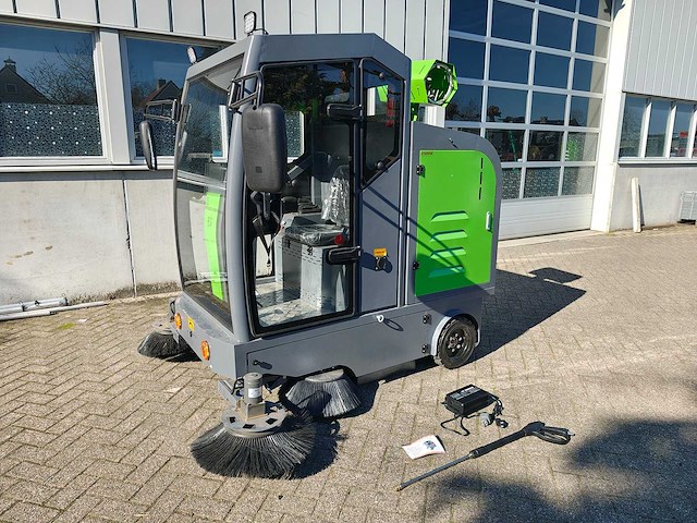 2025 starvox d19 - zelfrijdende veegmachine - afbeelding 1 van  21
