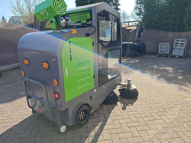 2025 starvox d19 - zelfrijdende veegmachine - afbeelding 17 van  21