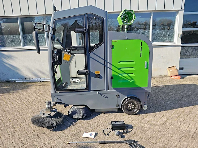 2025 starvox d19 - zelfrijdende veegmachine - afbeelding 12 van  21