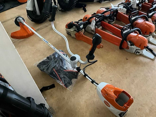 2025 stihl fsa 250 accu bosmaaier - afbeelding 4 van  9
