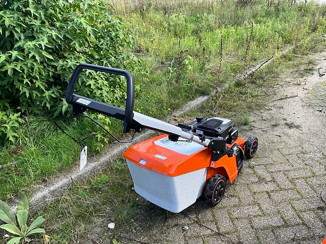 2025 stihl rm 443.3 grasmaaier ongebruikt - afbeelding 8 van  12