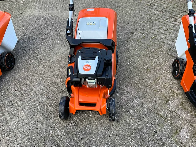 2025 stihl rm 443.3 grasmaaier - afbeelding 3 van  10