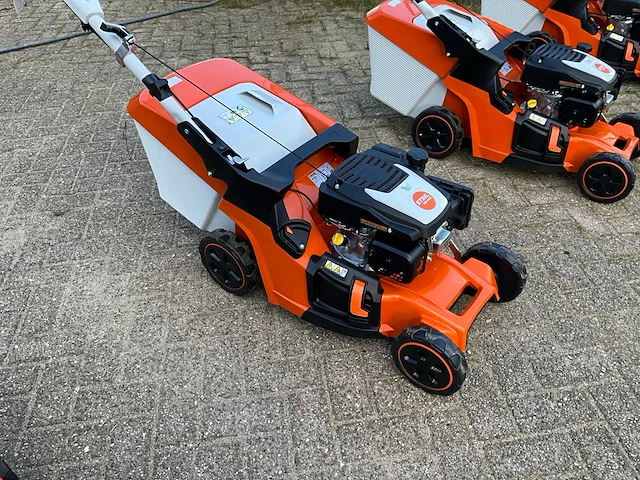2025 stihl rm 443.3 grasmaaier - afbeelding 4 van  10