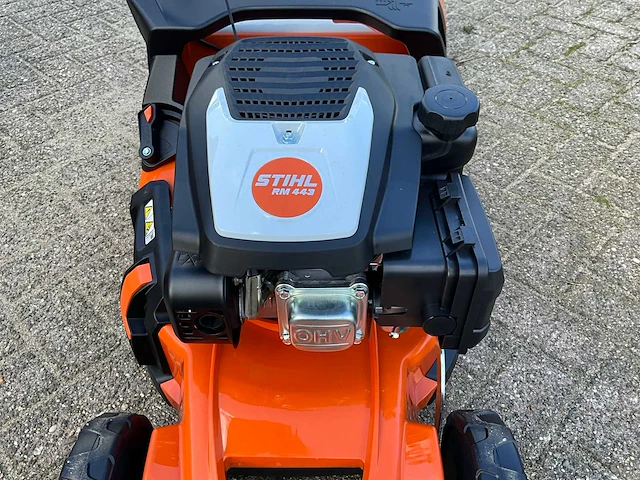 2025 stihl rm 443.3 grasmaaier - afbeelding 9 van  10