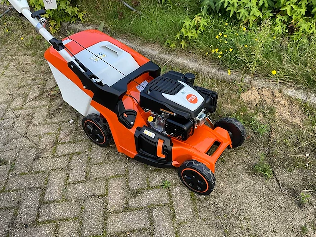 2025 stihl rm 443.3 grasmaaier - afbeelding 3 van  10