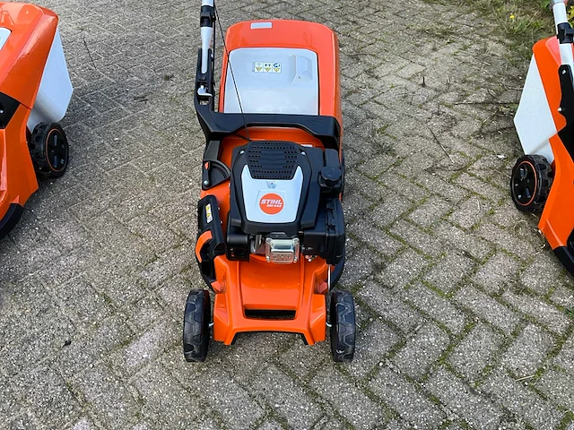 2025 stihl rm 443.3 grasmaaier - afbeelding 3 van  10