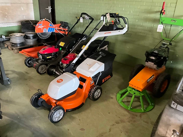 2025 stihl rma 750.0 v accu grasmaaier - afbeelding 1 van  9