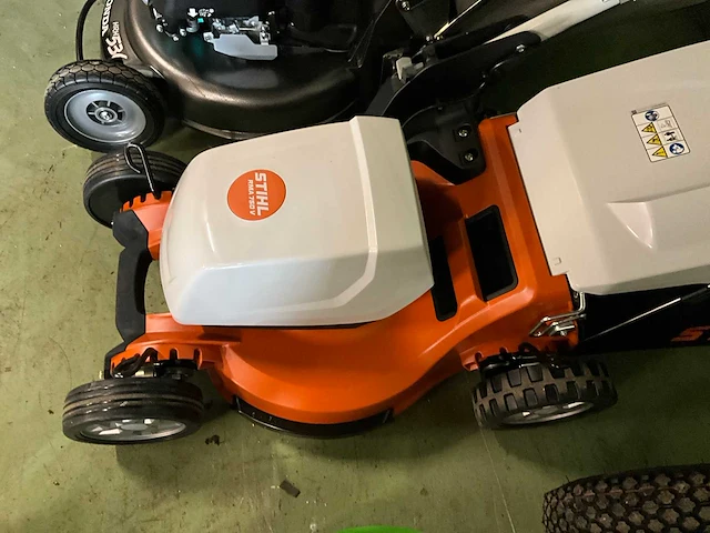 2025 stihl rma 750.0 v accu grasmaaier - afbeelding 6 van  9