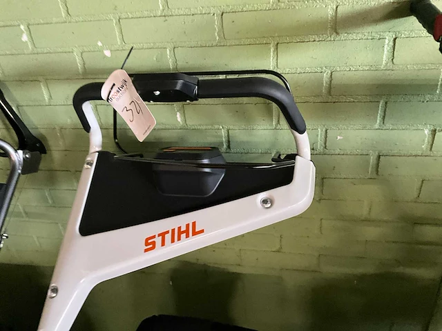 2025 stihl rma 750.0 v accu grasmaaier - afbeelding 7 van  9