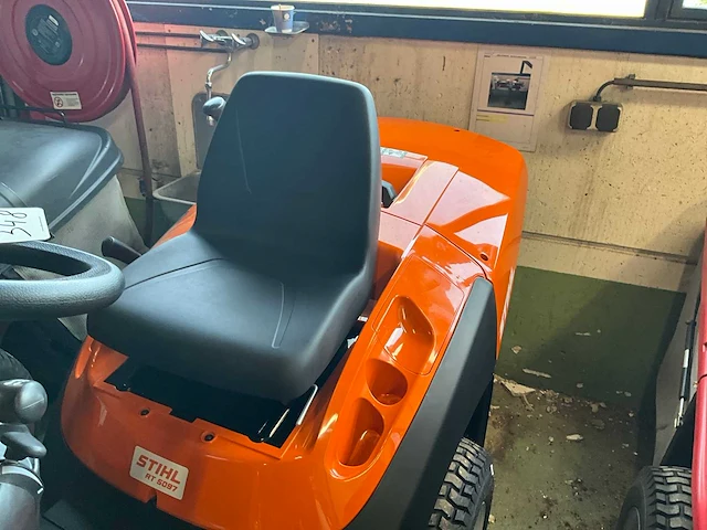 2025 stihl rt 5097 zitmaaier - afbeelding 9 van  11