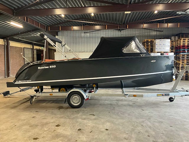 2025 sunrise 650t tendersloep - afbeelding 27 van  32