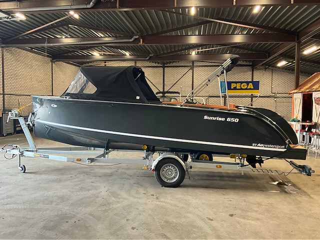 2025 sunrise 650t tendersloep - afbeelding 31 van  32