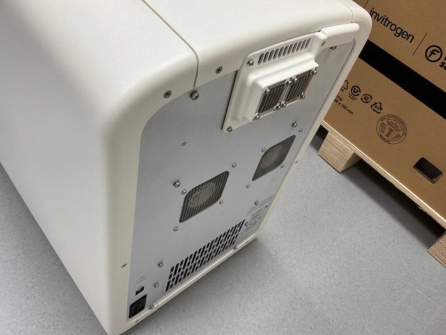 2025 thermofisher ibright 1500 invitrogen beeldvormingssysteem - afbeelding 4 van  8