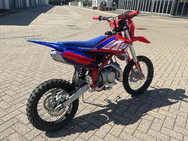 2025 thunder 125 motorfiets - afbeelding 17 van  21