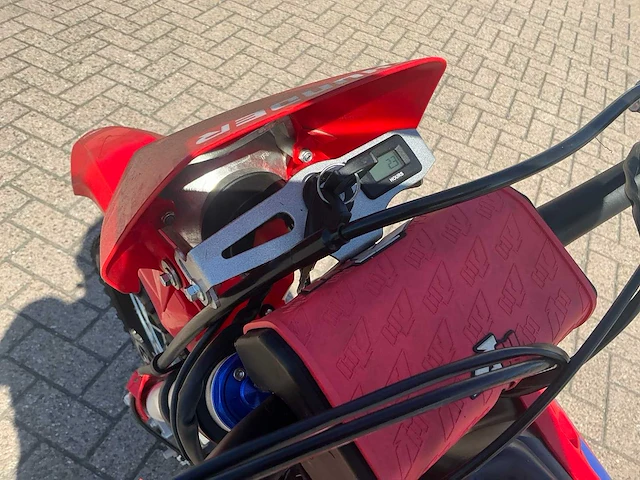 2025 thunder 125 motorfiets - afbeelding 18 van  21