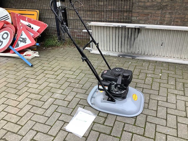 2025 trimmer rc190b grasmaaier - afbeelding 1 van  7