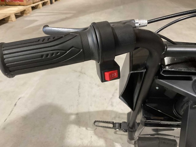 2025 ultra motocross 205w zw elektrische drift trike - afbeelding 4 van  14