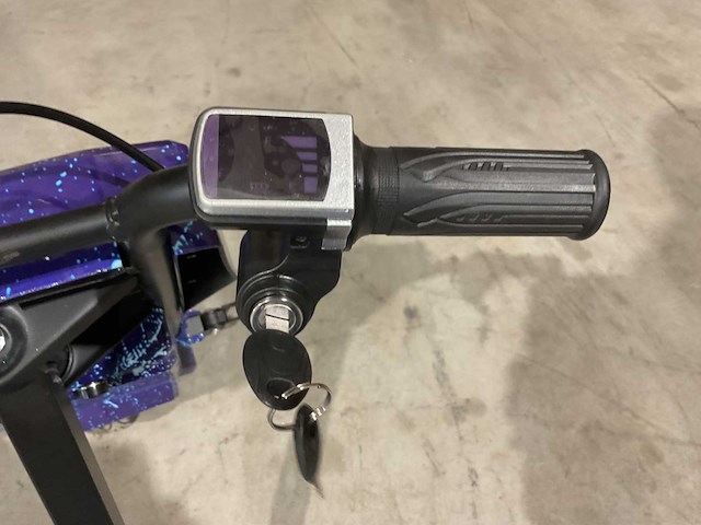 2025 ultra motocross 250w bl elektrische drift trike - afbeelding 10 van  13