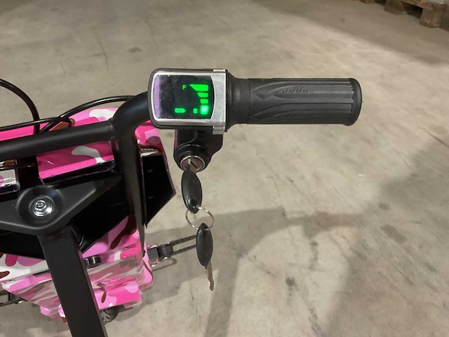 2025 ultra motocross 250w rz elektrische drift trike - afbeelding 2 van  11