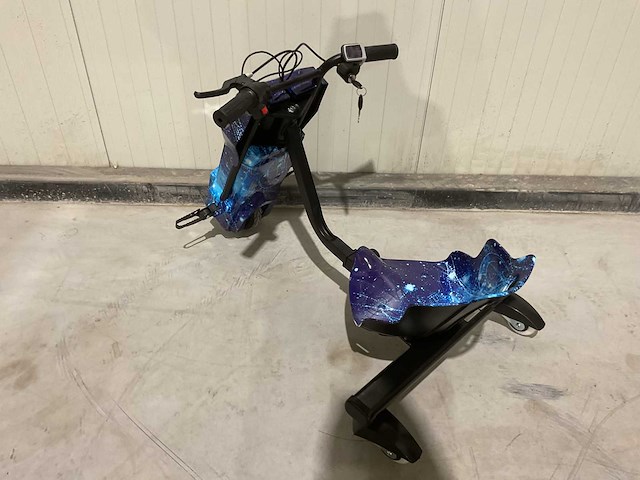 2025 ultra motocross drift trike motor blauw - afbeelding 12 van  13