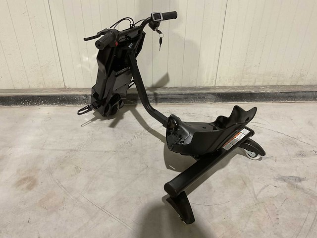 2025 ultra motocross drift trike motor zwart - afbeelding 10 van  13