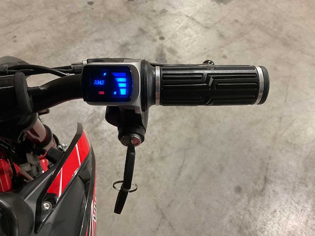 2025 ultra motocross ilx1000 rd elektrische crossmotor - afbeelding 3 van  11