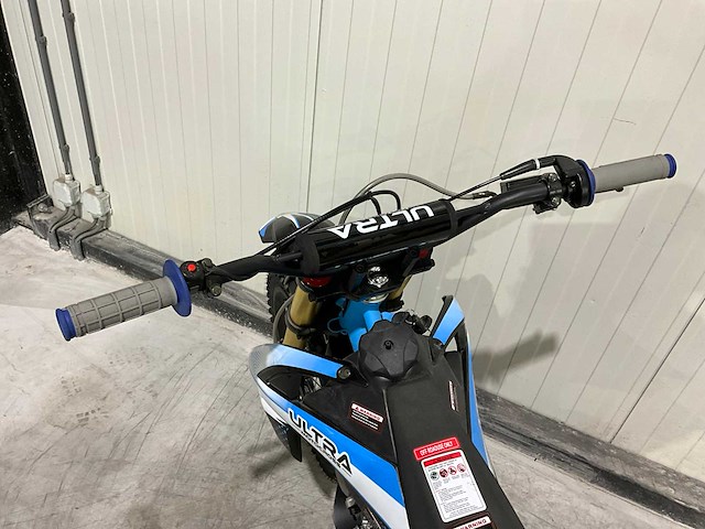 2025 ultra motocross ilx125 crossmotor blauw - afbeelding 10 van  12