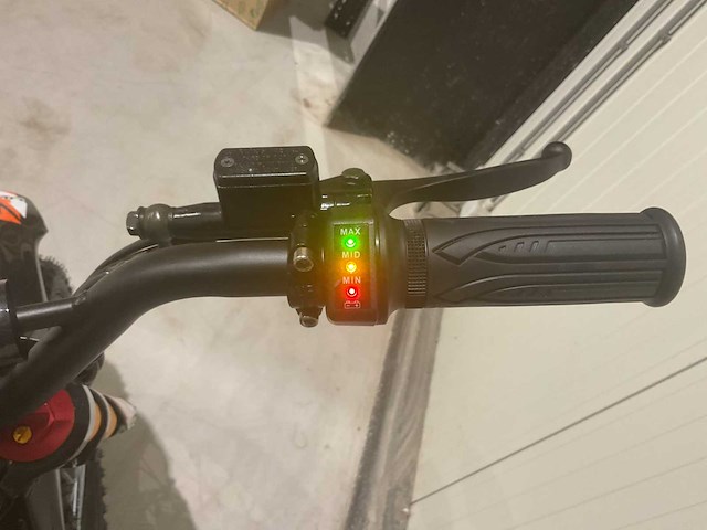 2025 ultra motocross ilx1500 elektrische crossmotor oranje - afbeelding 9 van  10